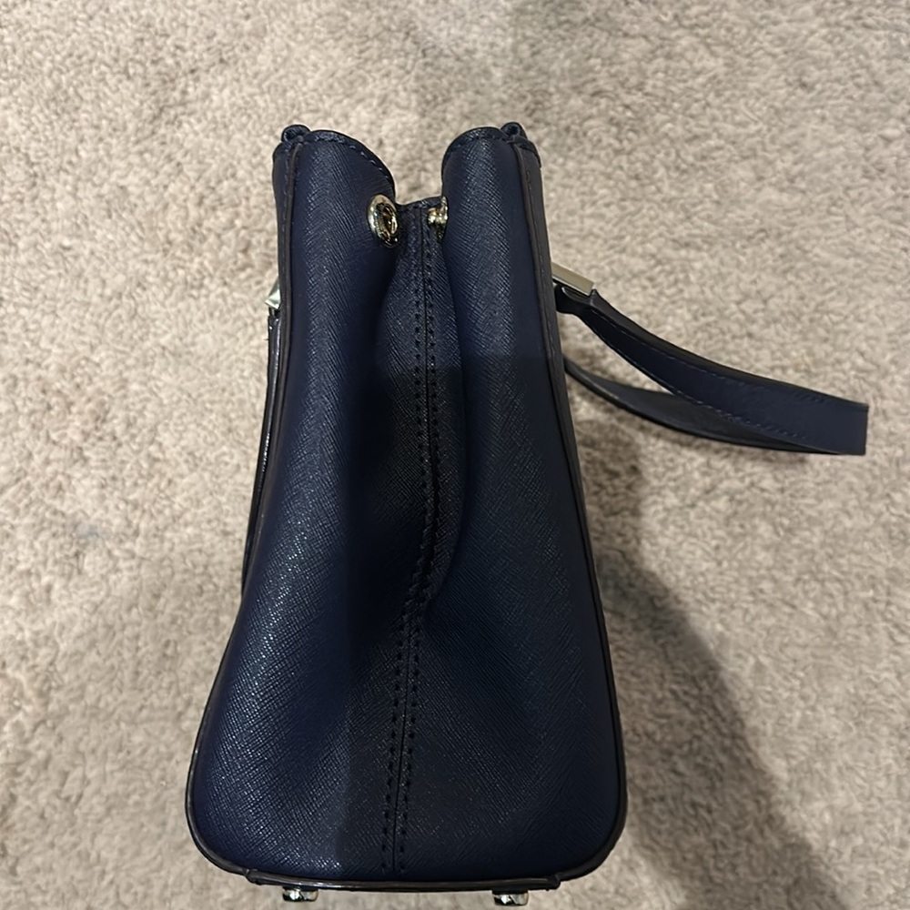 Excellent condition Kate Spade crossbody carryall navy blue purse or Tote - Picture 4 of 11